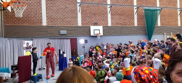 Kinderfasching von SVSW Kemnath und Kinderschutzbund kam gut an